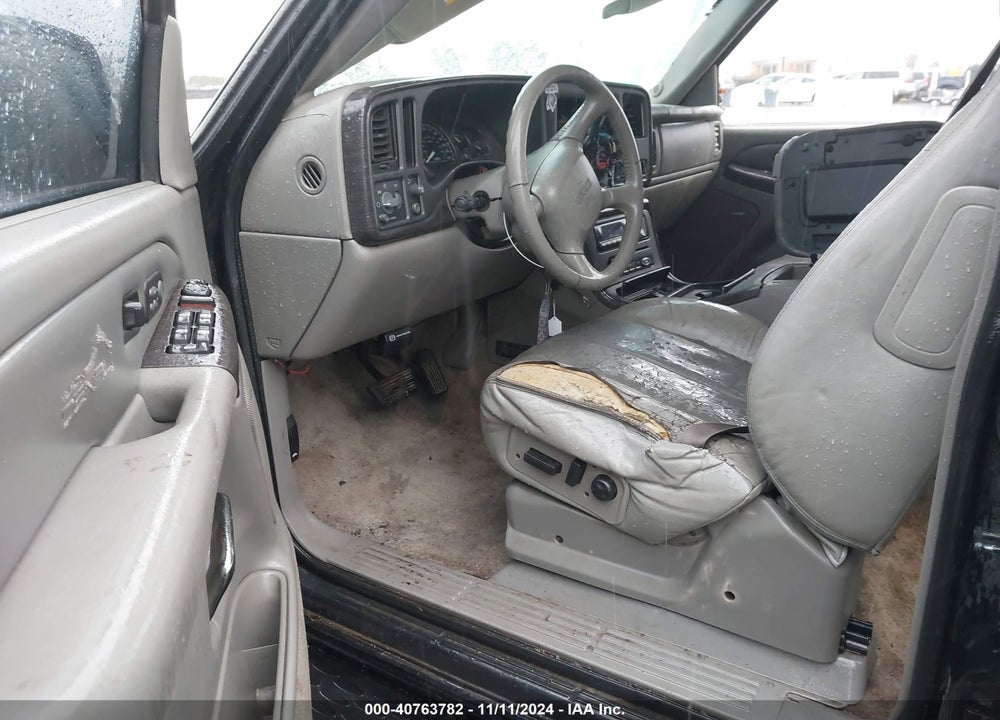 2002 GMC YUKON XL 1500 DENALI VIN: 1GKFK66U82J151204