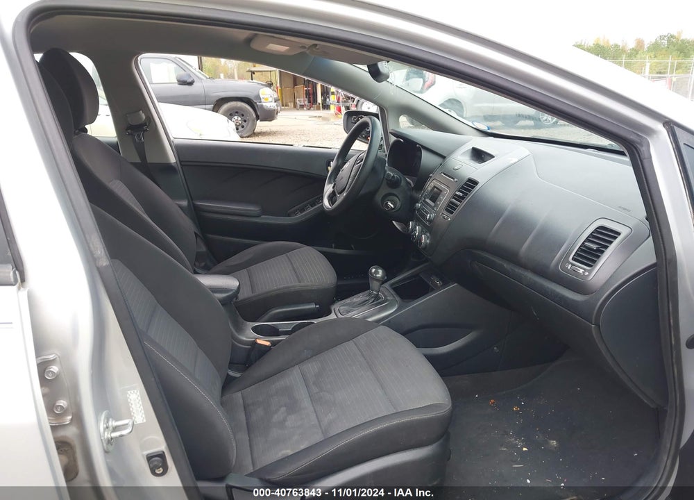 2015 KIA FORTE VIN: KNAFX4A67F5404101