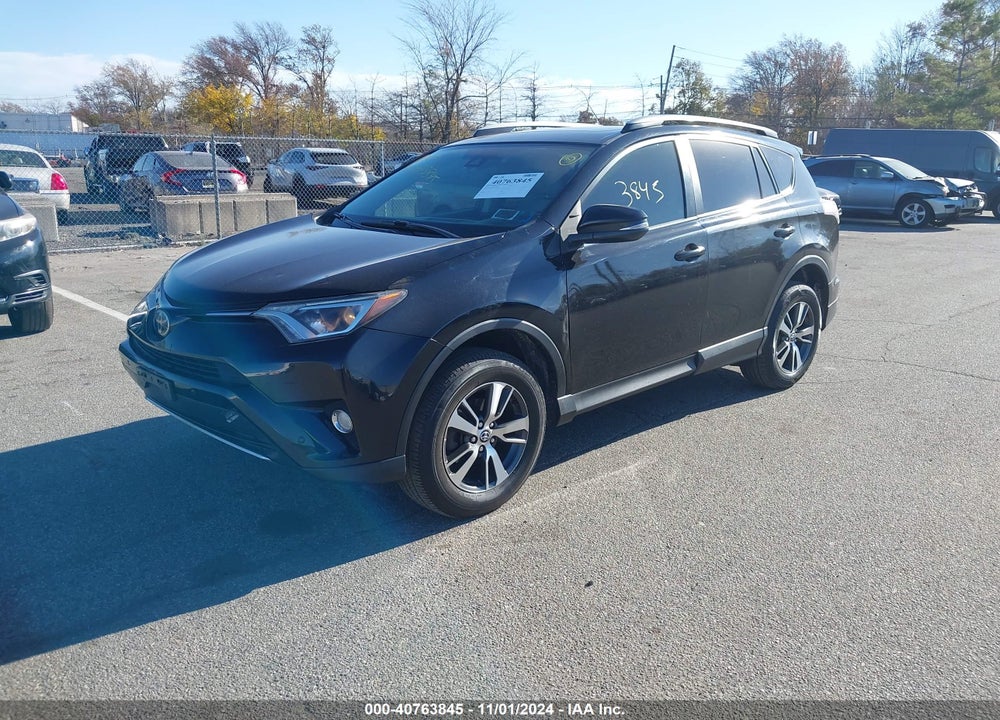 2017 TOYOTA RAV4 XLE VIN: 2T3RFREV0HW598869