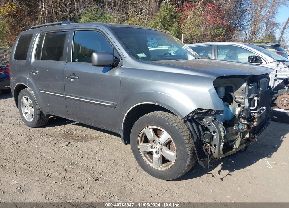 2011 HONDA PILOT EX VIN: 5FNYF4H45BB098754