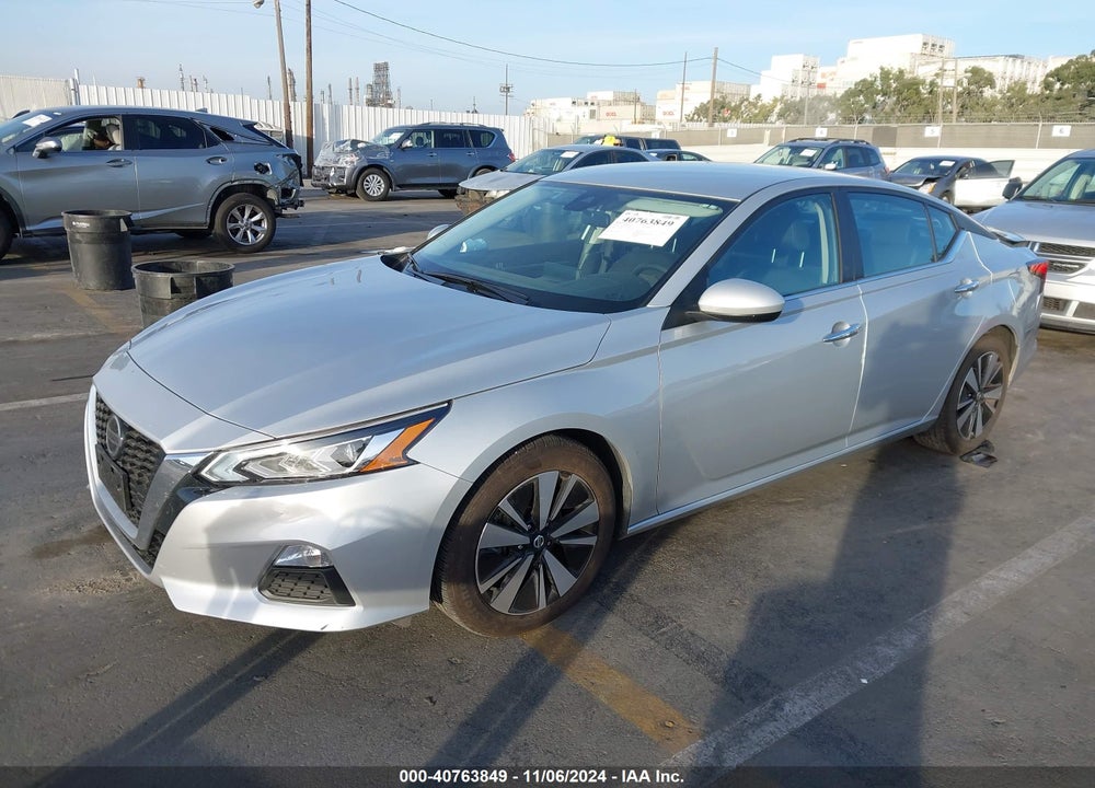 2022 NISSAN ALTIMA SV FWD VIN: 1N4BL4DV4NN351488