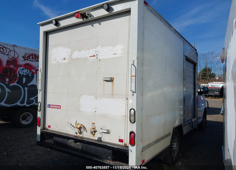 2018 CHEVROLET EXPRESS CUTAWAY WORK VAN VIN: 1GB0GRFP4J1333595