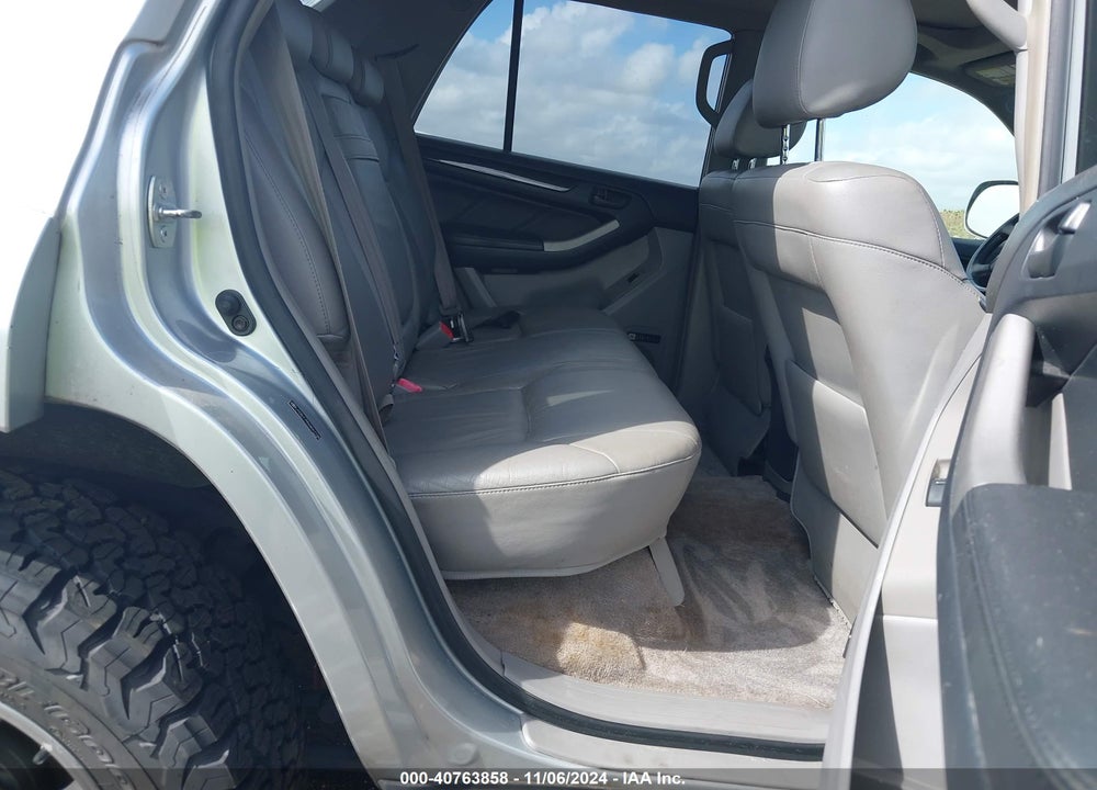 2006 TOYOTA 4RUNNER LIMITED V6 VIN: JTEBU17R568067738