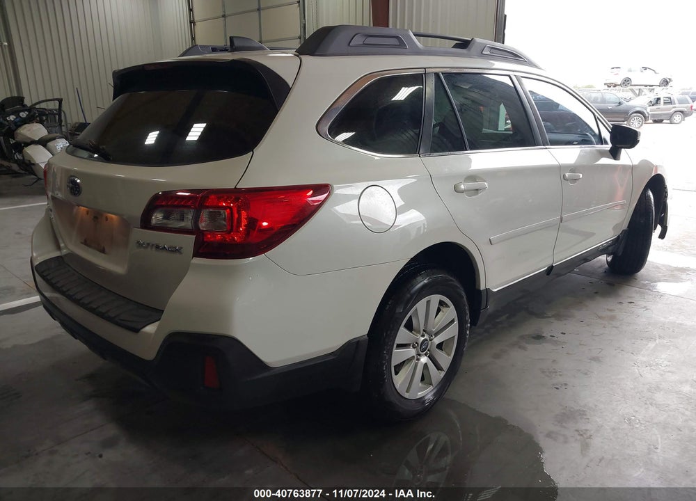 2018 SUBARU OUTBACK 2.5I PREMIUM VIN: 4S4BSAFC8J3324240