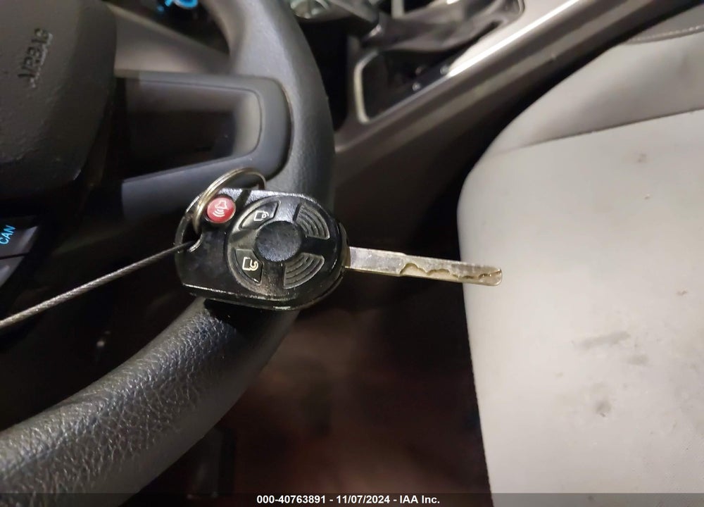 2018 FORD ESCAPE S VIN: 1FMCU0F77JUC27181