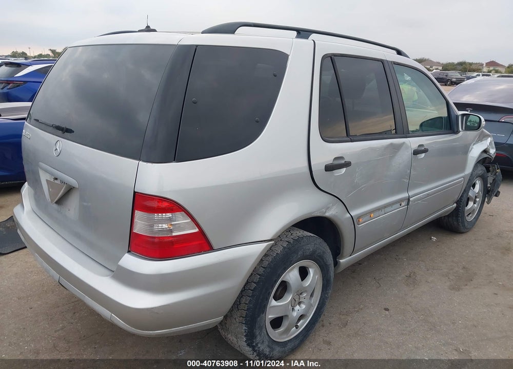 2004 MERCEDES-BENZ ML 350 4MATIC VIN: 4JGAB57E34A507130