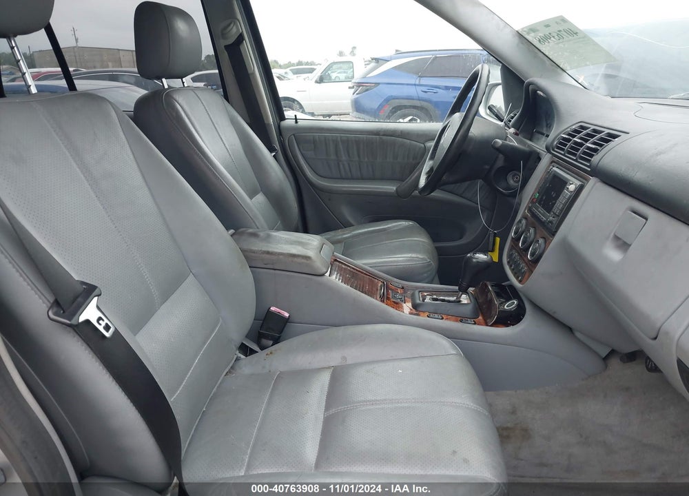 2004 MERCEDES-BENZ ML 350 4MATIC VIN: 4JGAB57E34A507130