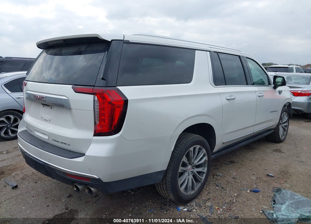 2021 GMC YUKON XL 4WD DENALI VIN: 1GKS2JKL1MR134702