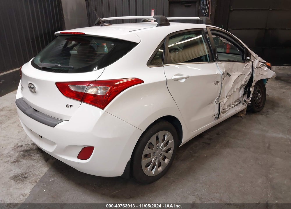 2016 HYUNDAI ELANTRA GT VIN: KMHD35LH5GU341593
