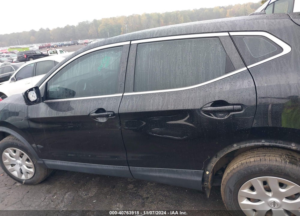 2018 NISSAN ROGUE SPORT S VIN: JN1BJ1CP5JW155083