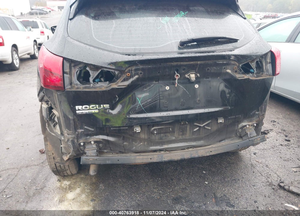 2018 NISSAN ROGUE SPORT S VIN: JN1BJ1CP5JW155083
