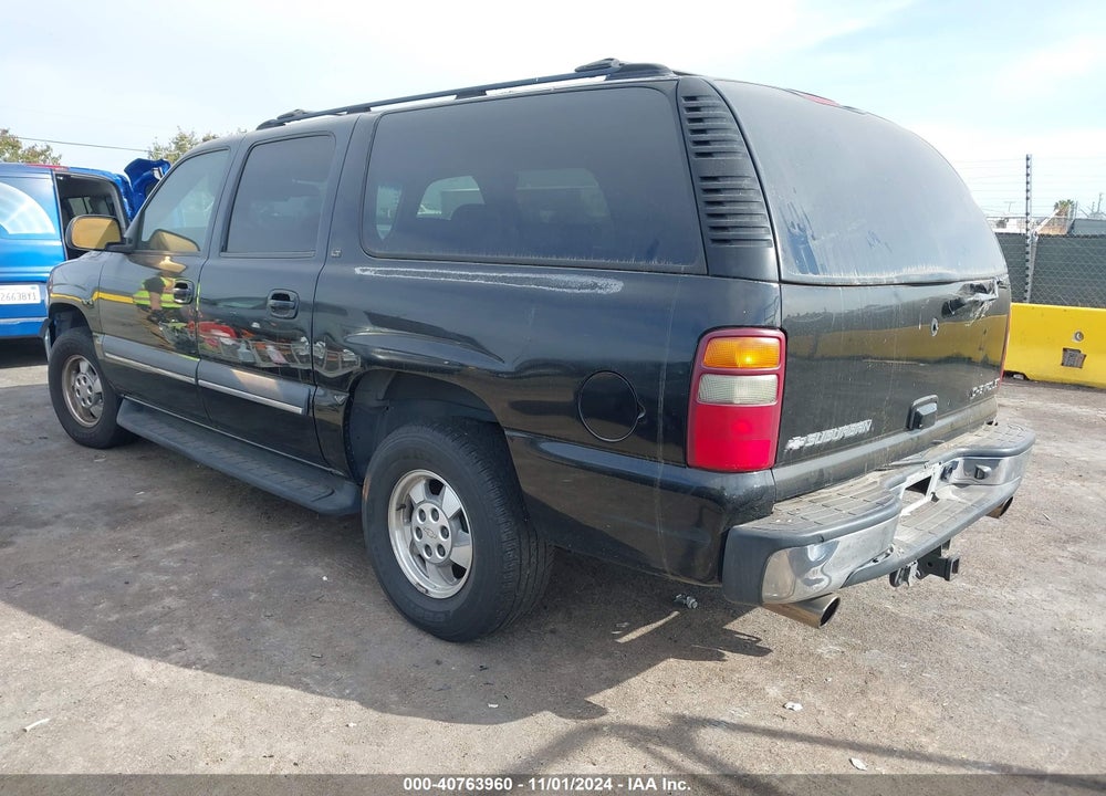2002 CHEVROLET SUBURBAN 1500 LT VIN: 1GNEC16TX2J223493