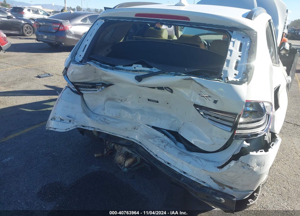 2014 BMW X1 XDRIVE28I VIN: WBAVL1C5XEVY19650