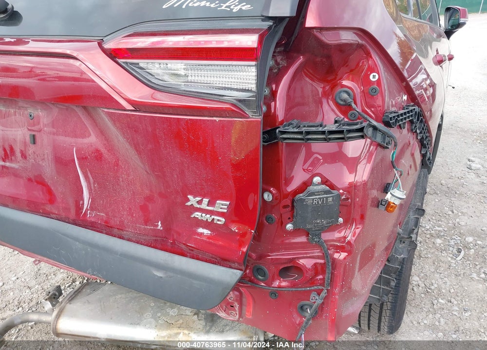 2019 TOYOTA RAV4 XLE PREMIUM VIN: 2T3A1RFV3KW048552