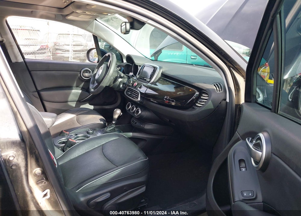 2016 FIAT 500X LOUNGE VIN: ZFBCFXDT8GP366477