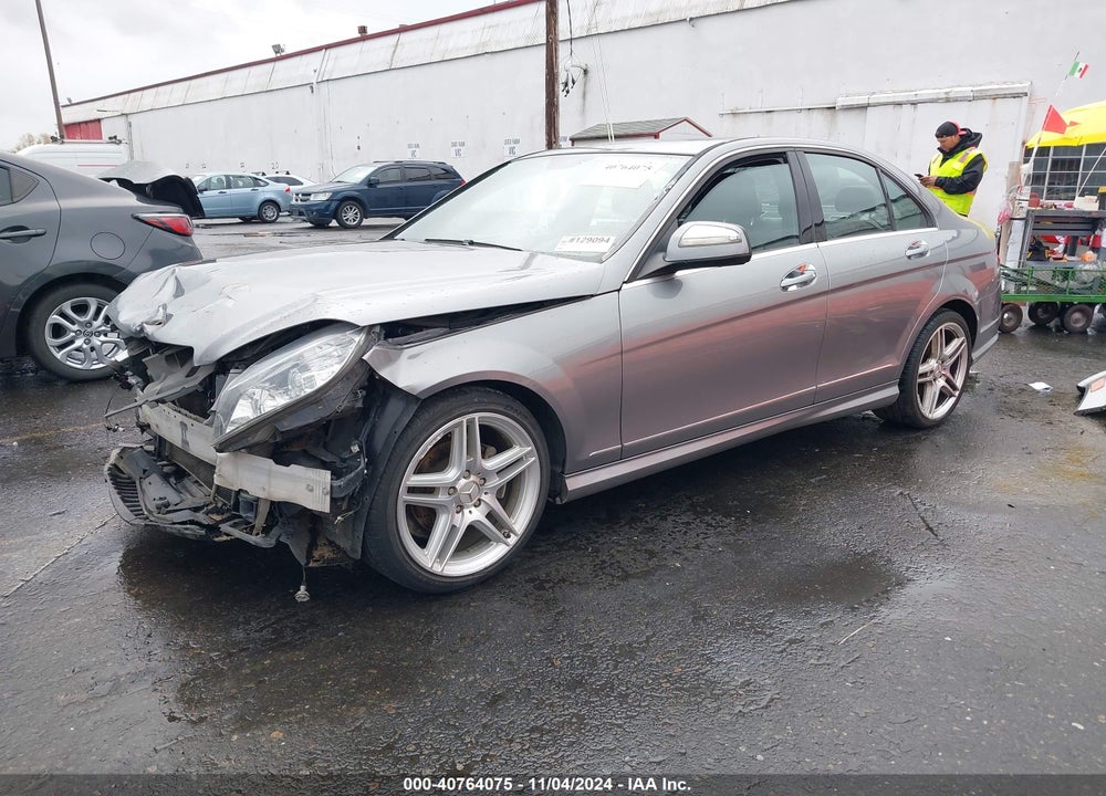 2009 MERCEDES-BENZ C 300 LUXURY/SPORT VIN: WDDGF54X49R080046
