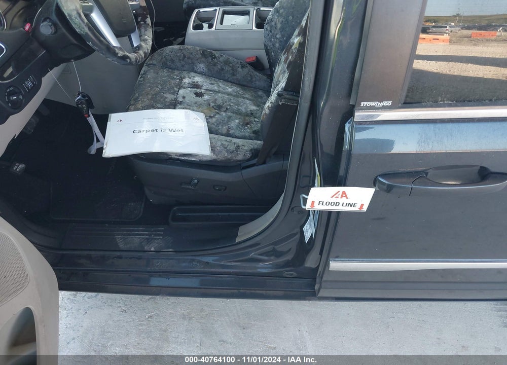 2014 CHRYSLER TOWN & COUNTRY TOURING VIN: 2C4RC1BG2ER158447