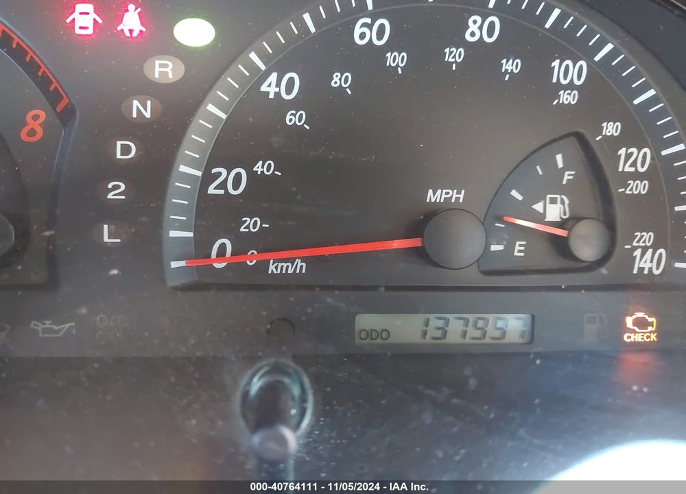 2004 TOYOTA CAMRY LE VIN: JTDBE32K940247419