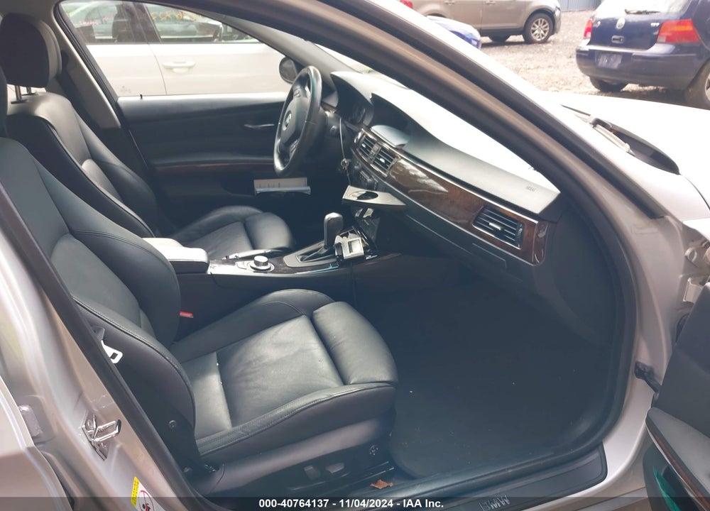 2006 BMW 325XI VIN: WBAVD13576KV09651