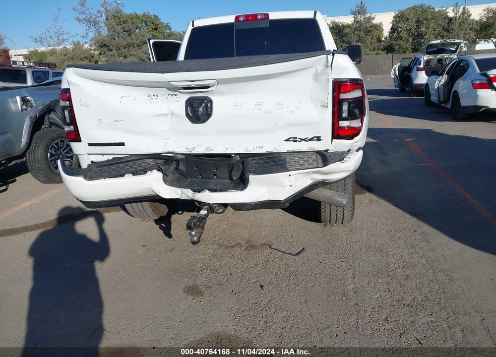 2024 RAM 2500 BIG HORN 4X4 6'4 BOX VIN: 3C6UR5DL8RG254323