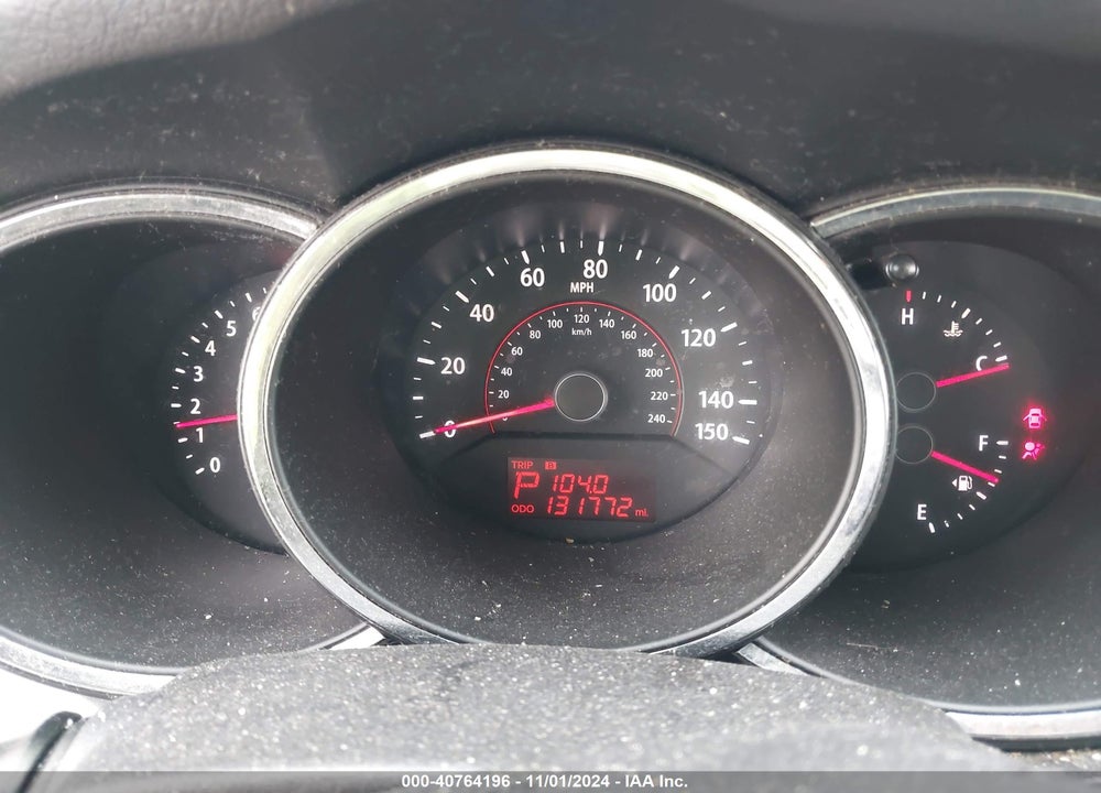 2011 KIA SORENTO LX V6 VIN: 5XYKTDA25BG123071