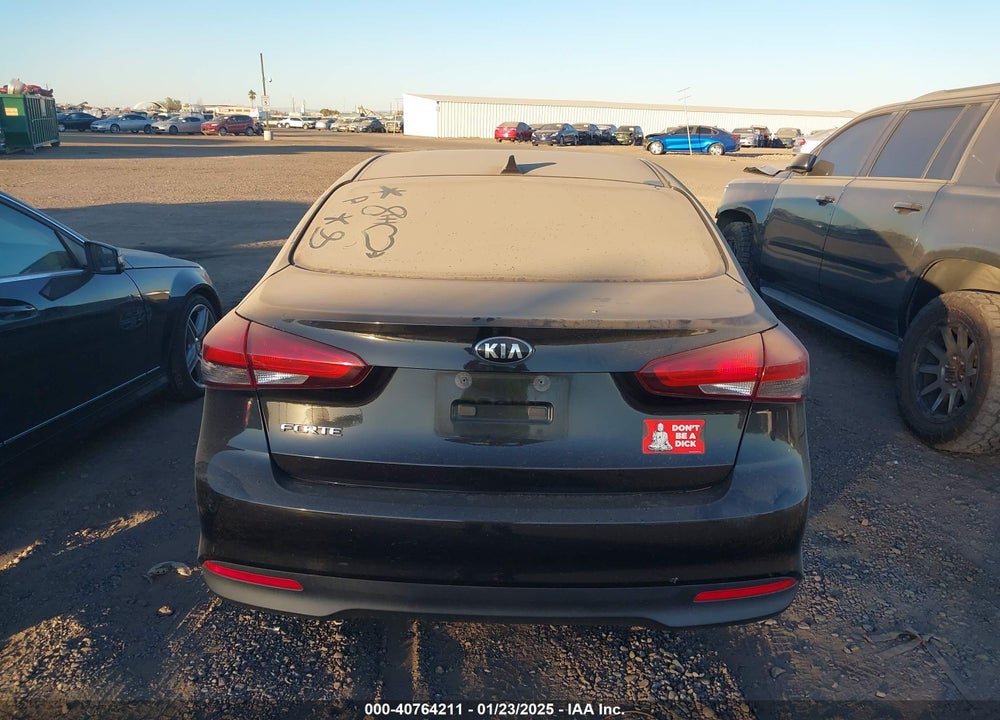 2018 KIA FORTE LX VIN: 3KPFK4A73JE219681