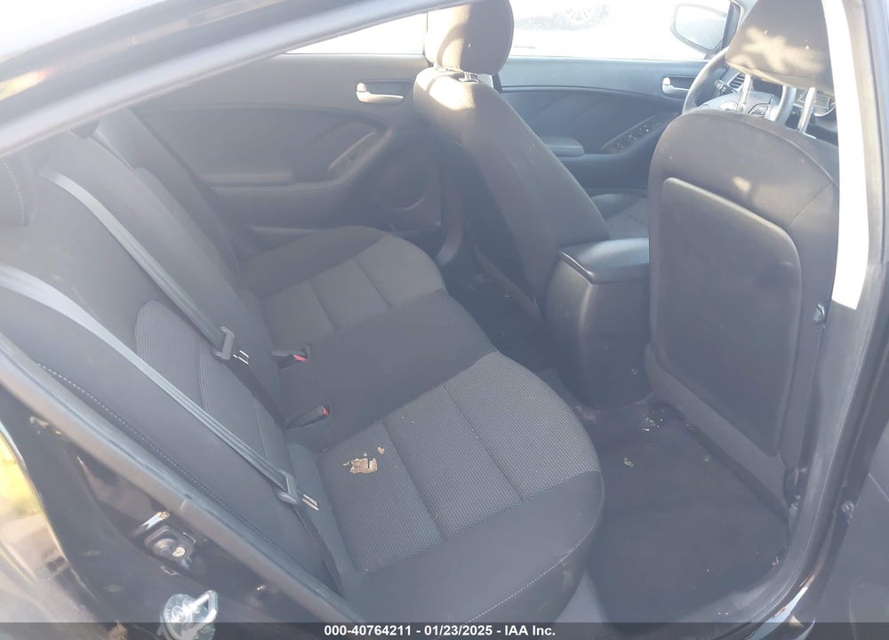 2018 KIA FORTE LX VIN: 3KPFK4A73JE219681