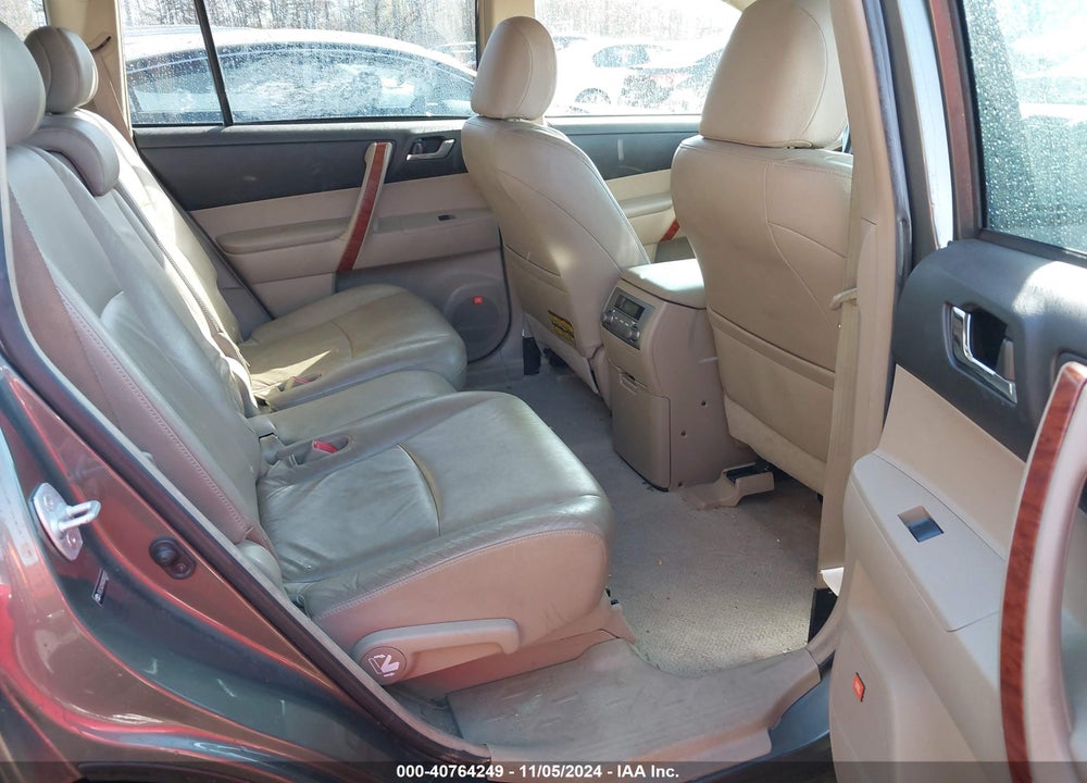 2008 TOYOTA HIGHLANDER LIMITED VIN: JTEES42A982082027