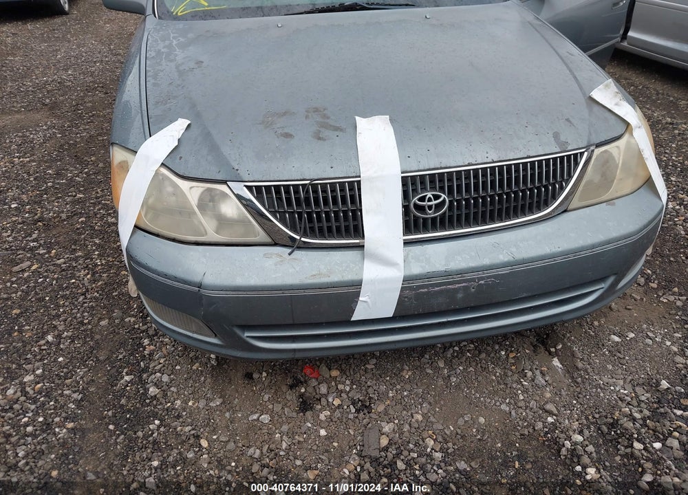 2000 TOYOTA AVALON XLS VIN: 4T1BF28B9YU078401