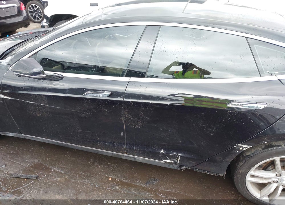 2015 TESLA MODEL S 70D/85D/P85D VIN: 5YJSA1E28FF102694