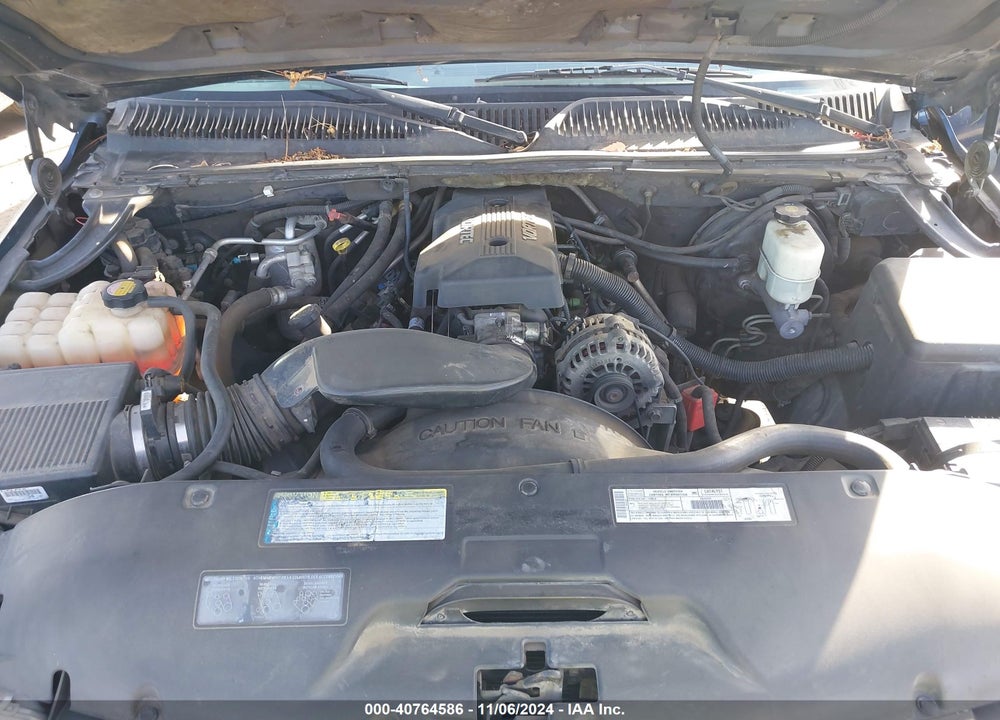 2000 CHEVROLET SUBURBAN 1500 LS VIN: 3GNFK16T2YG180446