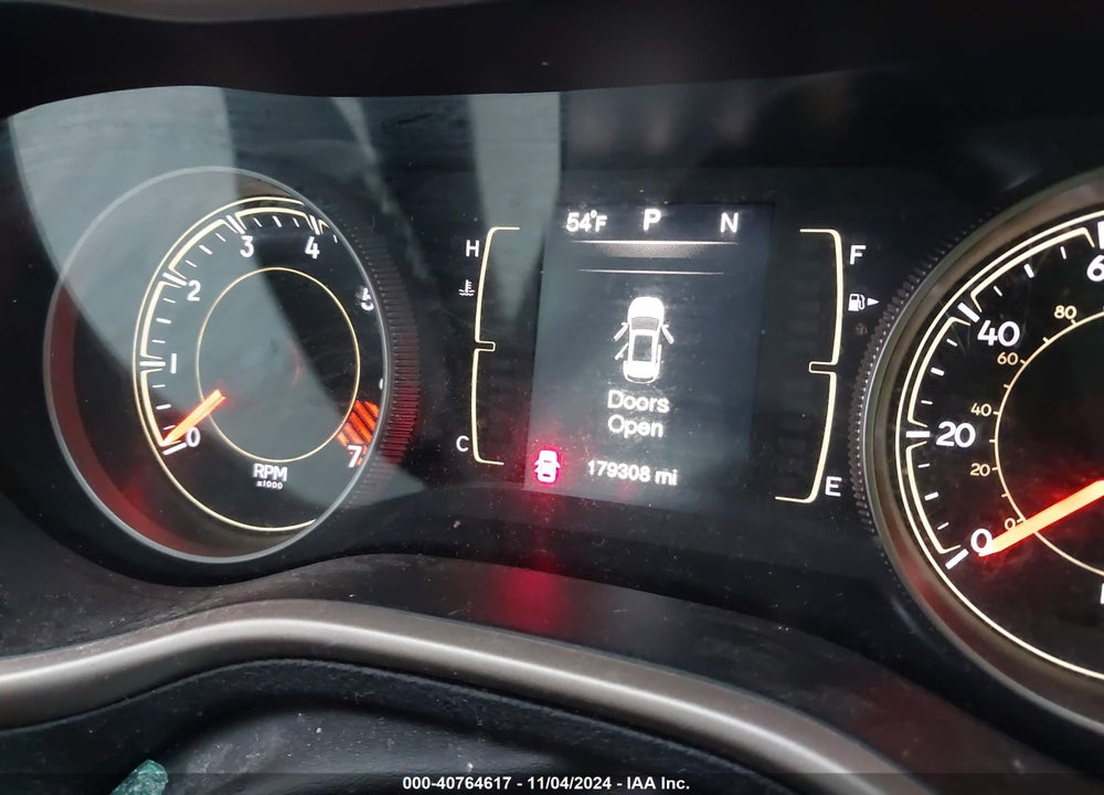 2015 JEEP CHEROKEE LATITUDE VIN: 1C4PJMCB4FW642307