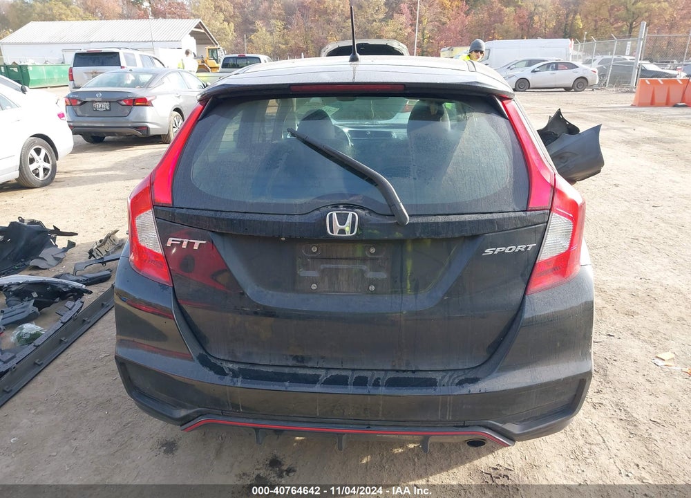 2018 HONDA FIT SPORT VIN: 3HGGK5H68JM733444