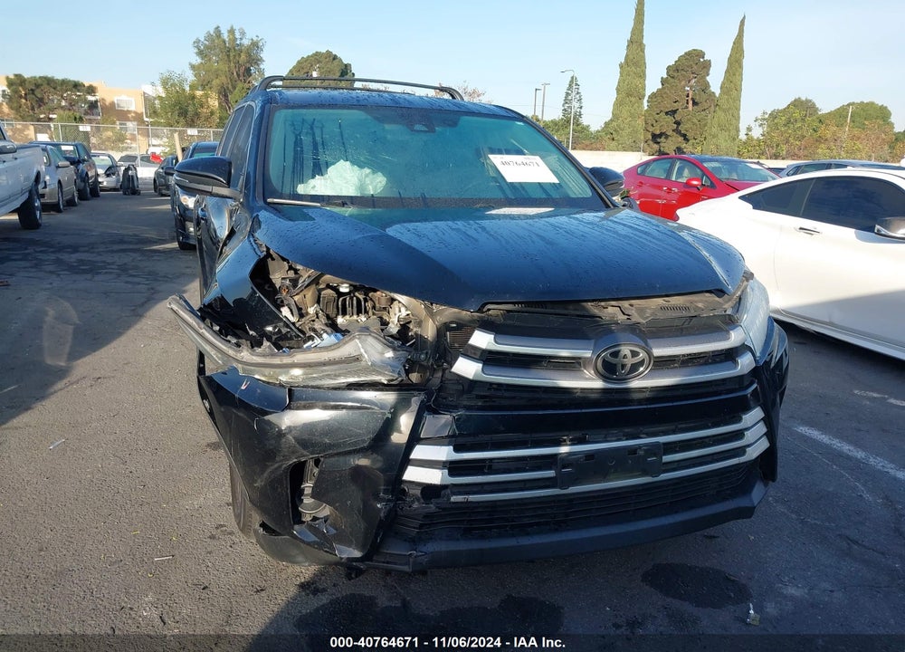 2019 TOYOTA HIGHLANDER LE VIN: 5TDZARFH5KS056067
