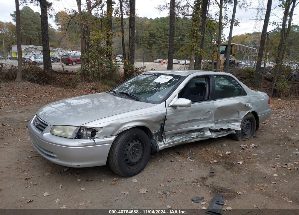 2001 TOYOTA CAMRY LE VIN: JT2BG22K610606587