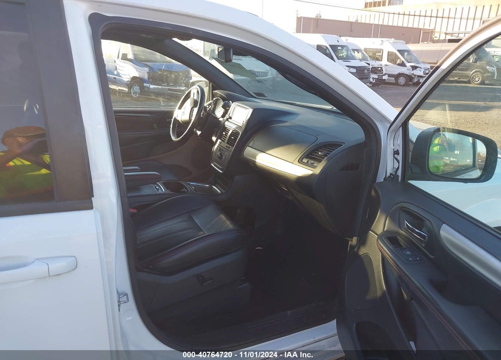 2019 DODGE GRAND CARAVAN GT VIN: 2C4RDGEG7KR688761