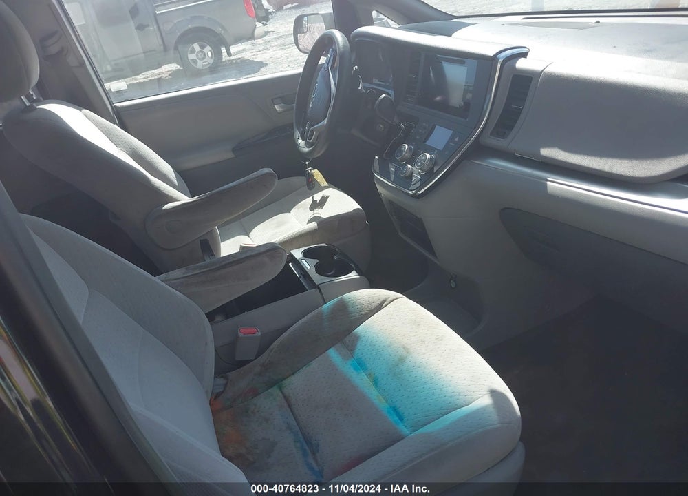 2016 TOYOTA SIENNA LE 8 PASSENGER VIN: 5TDKK3DC6GS736179
