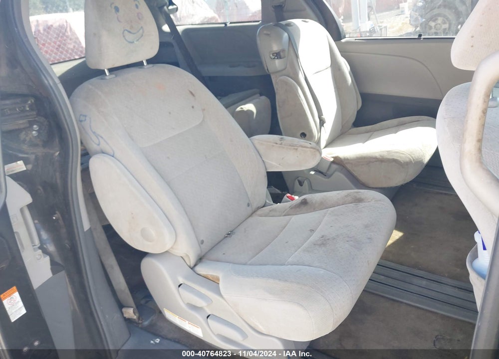 2016 TOYOTA SIENNA LE 8 PASSENGER VIN: 5TDKK3DC6GS736179
