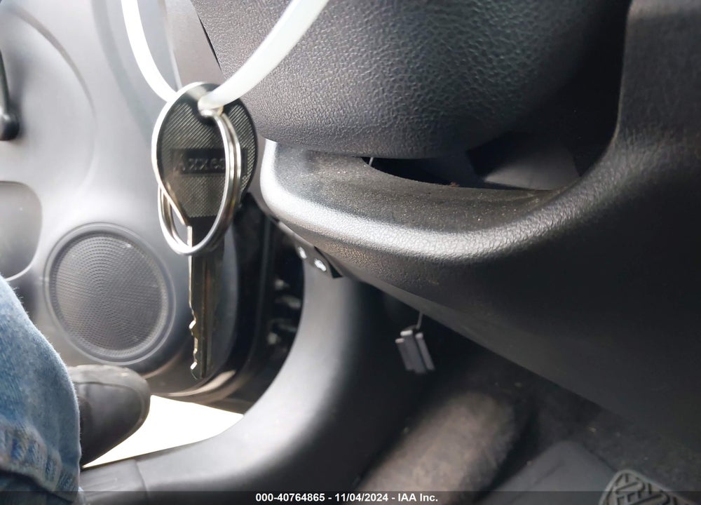 2019 NISSAN VERSA 1.6 S+ VIN: 3N1CN7AP8KL827384