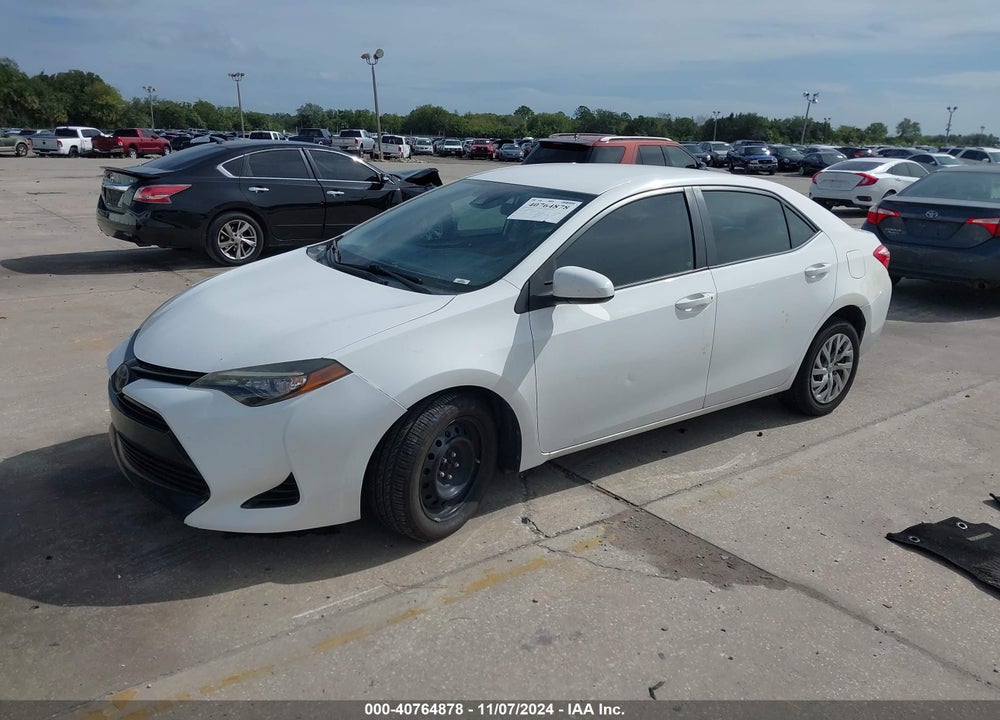 2017 TOYOTA COROLLA LE VIN: 2T1BURHE7HC793400