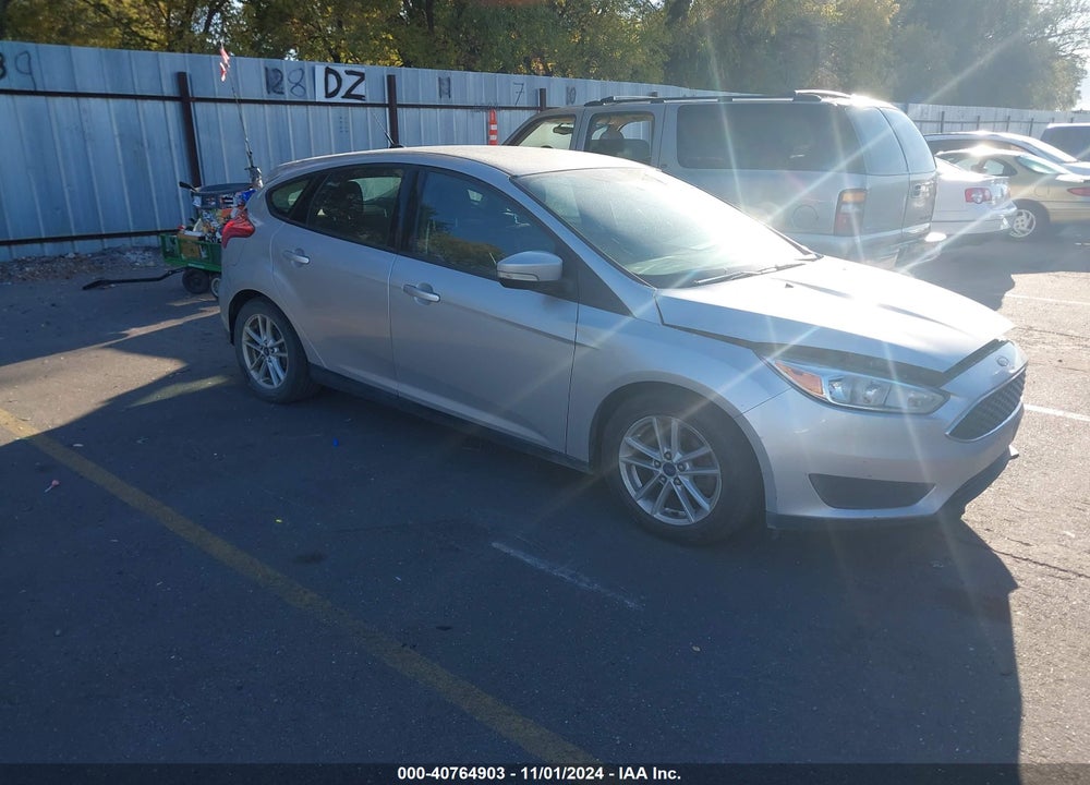 2015 FORD FOCUS SE VIN: 1FADP3K29FL307192