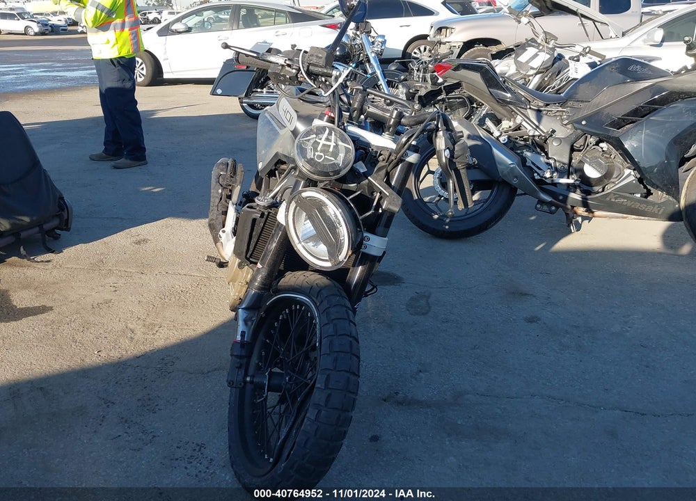 2021 HUSQVARNA VITPILEN 401/SVARTPILEN 401 VIN: MD2JUJ401MC279398