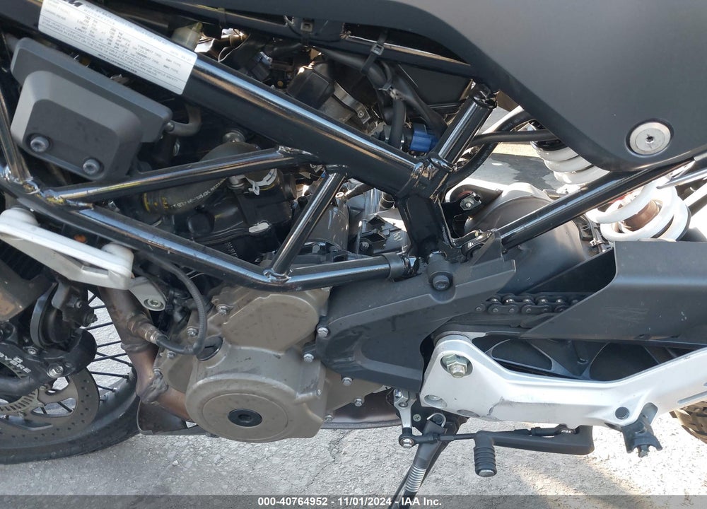 2021 HUSQVARNA VITPILEN 401/SVARTPILEN 401 VIN: MD2JUJ401MC279398