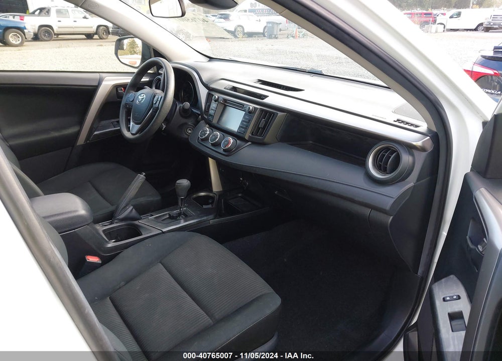 2018 TOYOTA RAV4 LE VIN: JTMBFREV6JJ743712