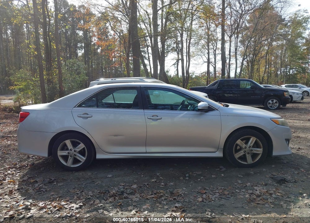 2013 TOYOTA CAMRY SE VIN: 4T1BF1FK4DU669520