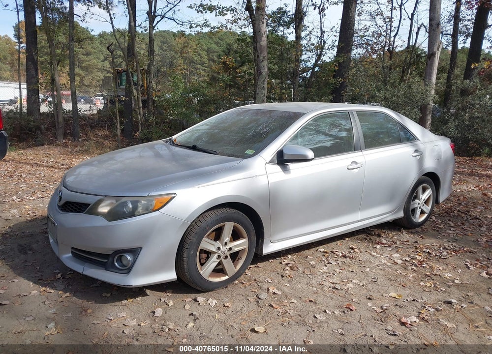 2013 TOYOTA CAMRY SE VIN: 4T1BF1FK4DU669520