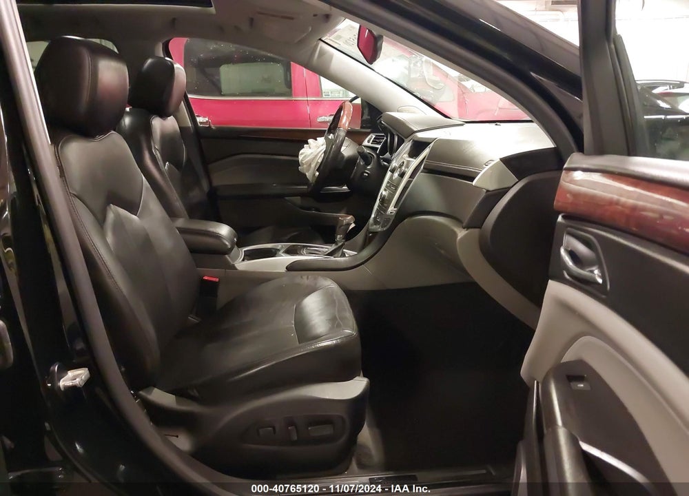 2011 CADILLAC SRX LUXURY COLLECTION VIN: 3GYFNAEY0BS607604