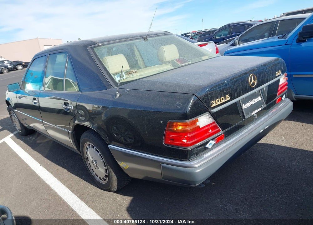 1993 MERCEDES-BENZ 300 E 2.8 VIN: WDBEA28E4PB929765