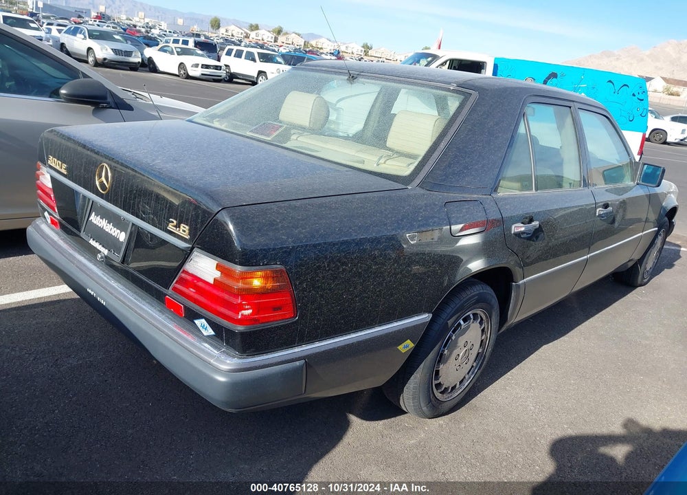 1993 MERCEDES-BENZ 300 E 2.8 VIN: WDBEA28E4PB929765