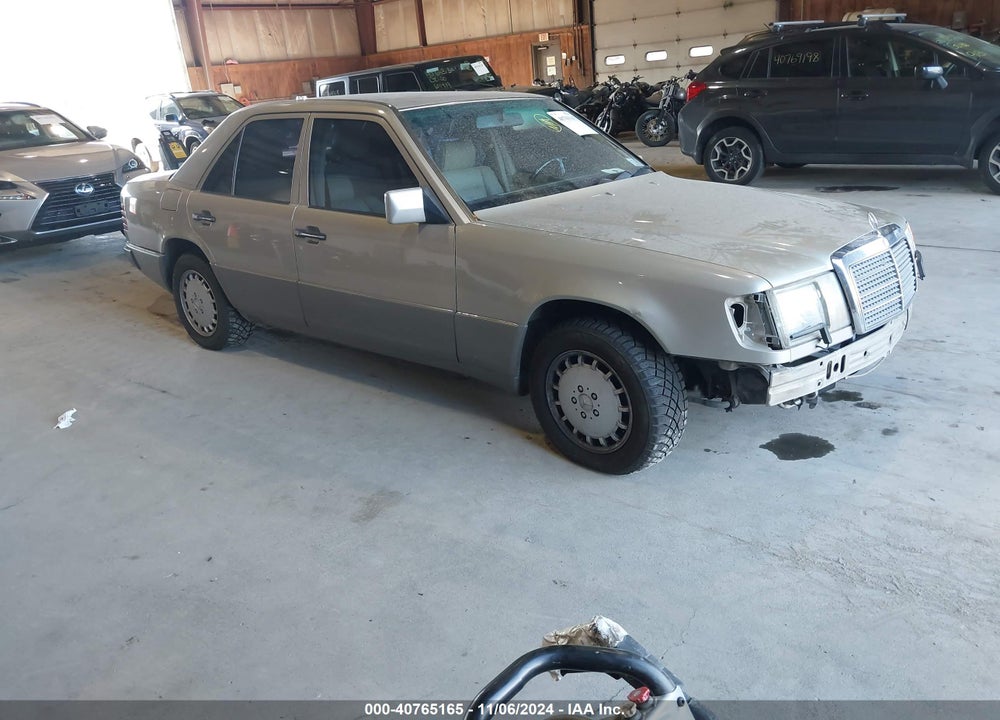 1991 MERCEDES-BENZ 300 E 4MATIC VIN: WDBED30D3MB549117